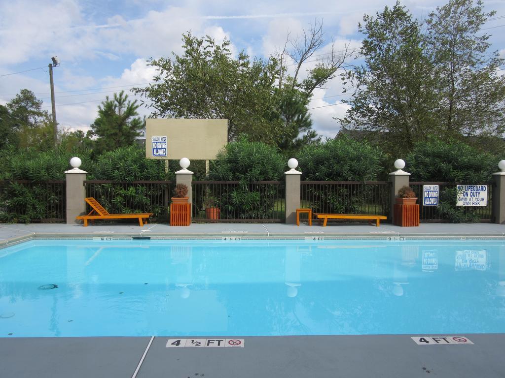 Baymont By Wyndham Columbia Fort Jackson Exterior foto
