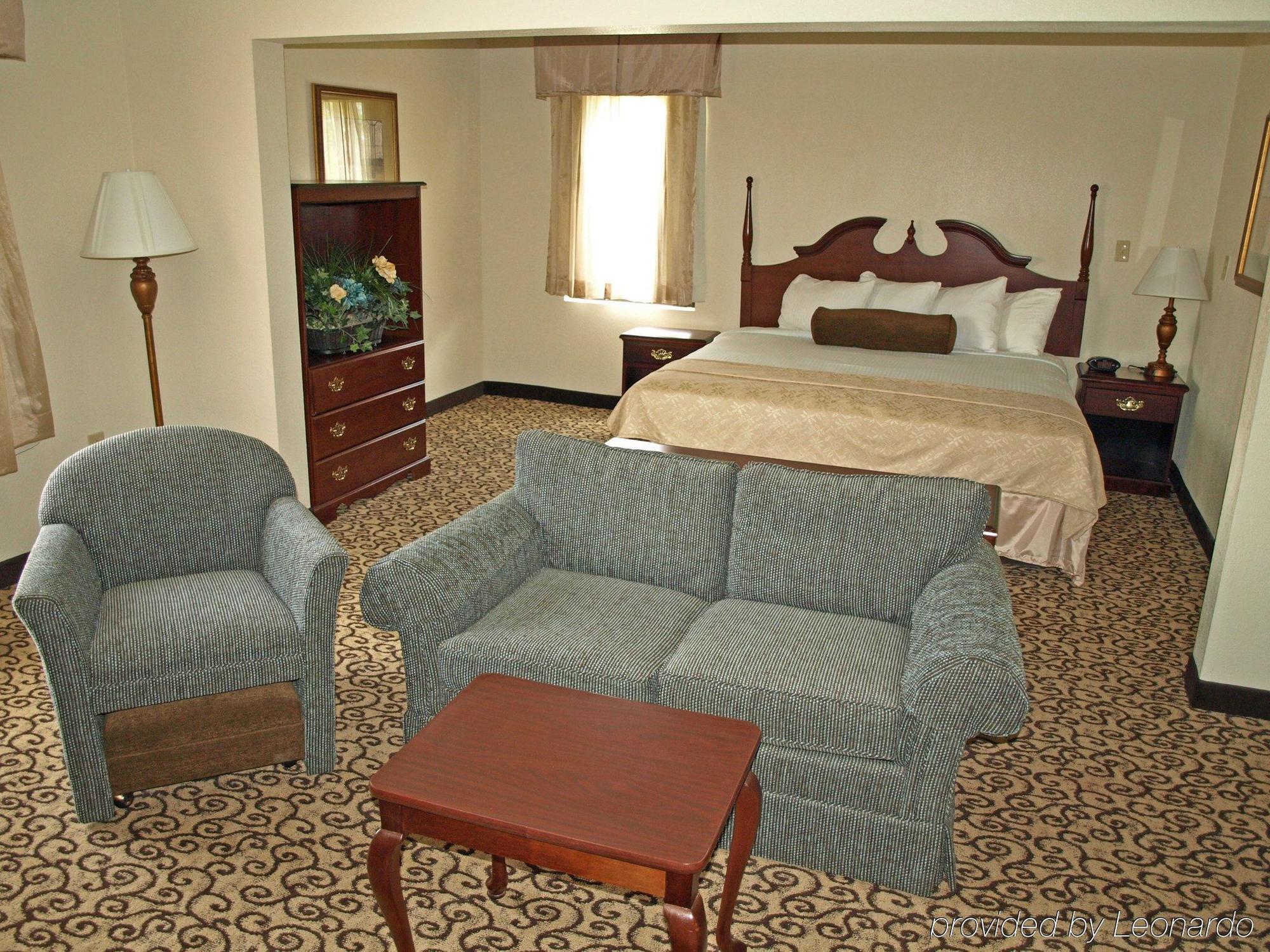 Baymont By Wyndham Columbia Fort Jackson Habitación foto