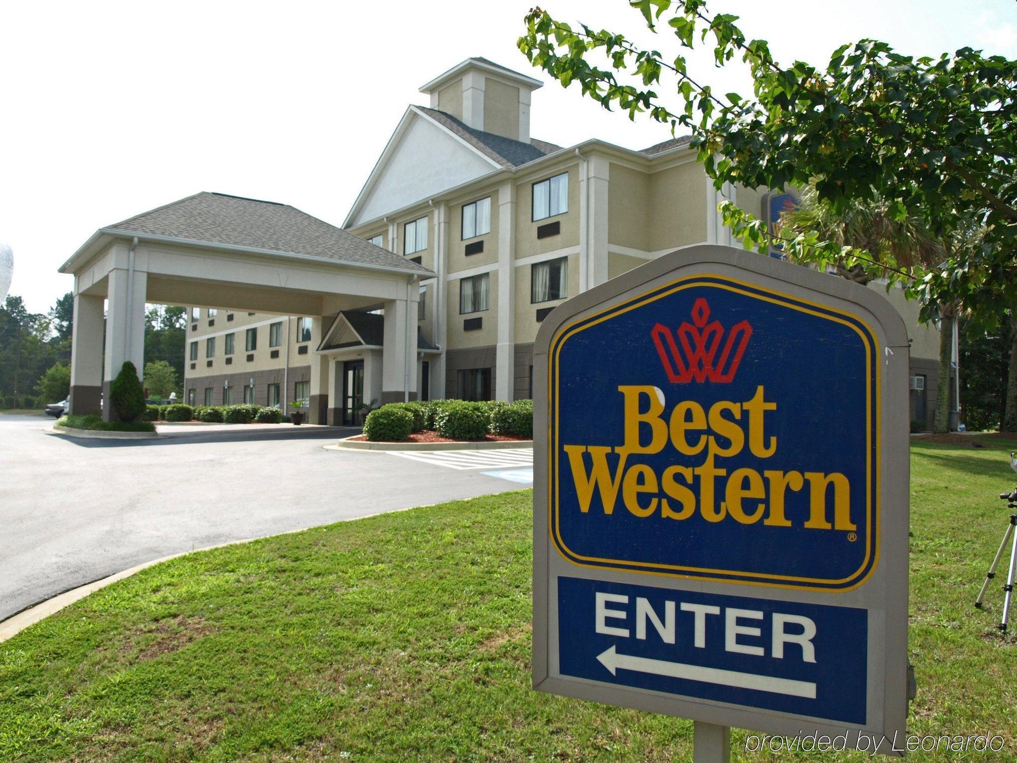 Baymont By Wyndham Columbia Fort Jackson Exterior foto